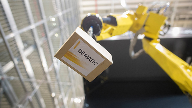 Materials Handling Middle East - Dematic Robotic Piece Picking Module